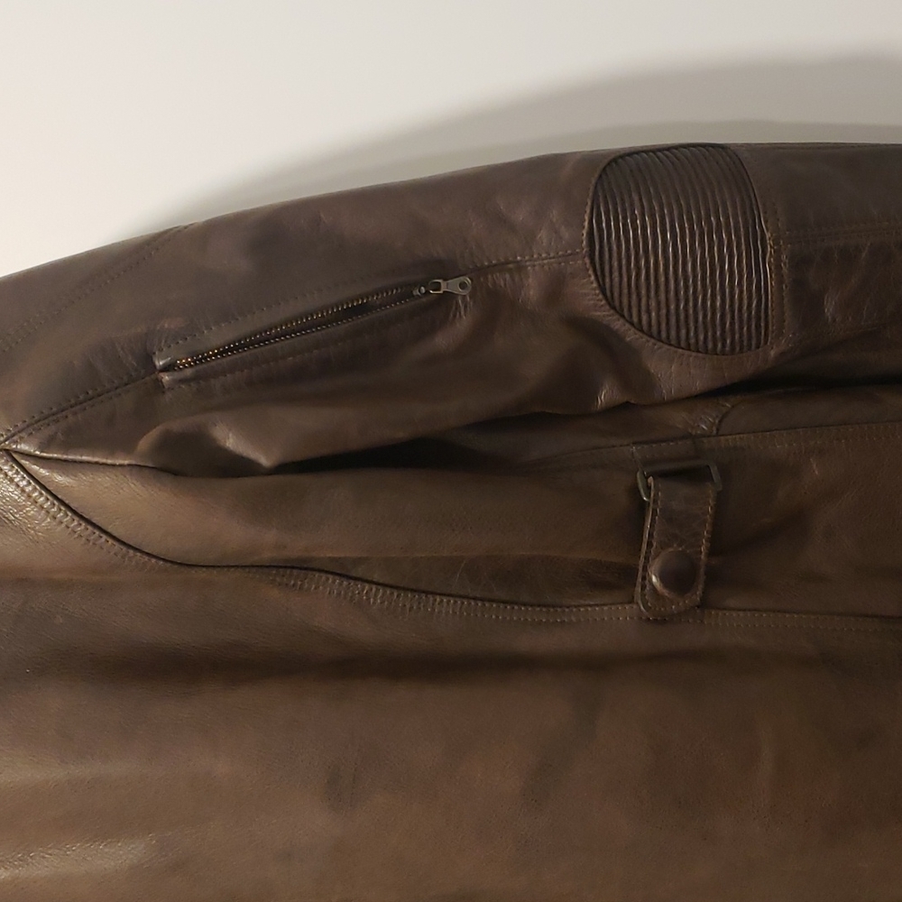 Leather jacket - Picture 7 of 13